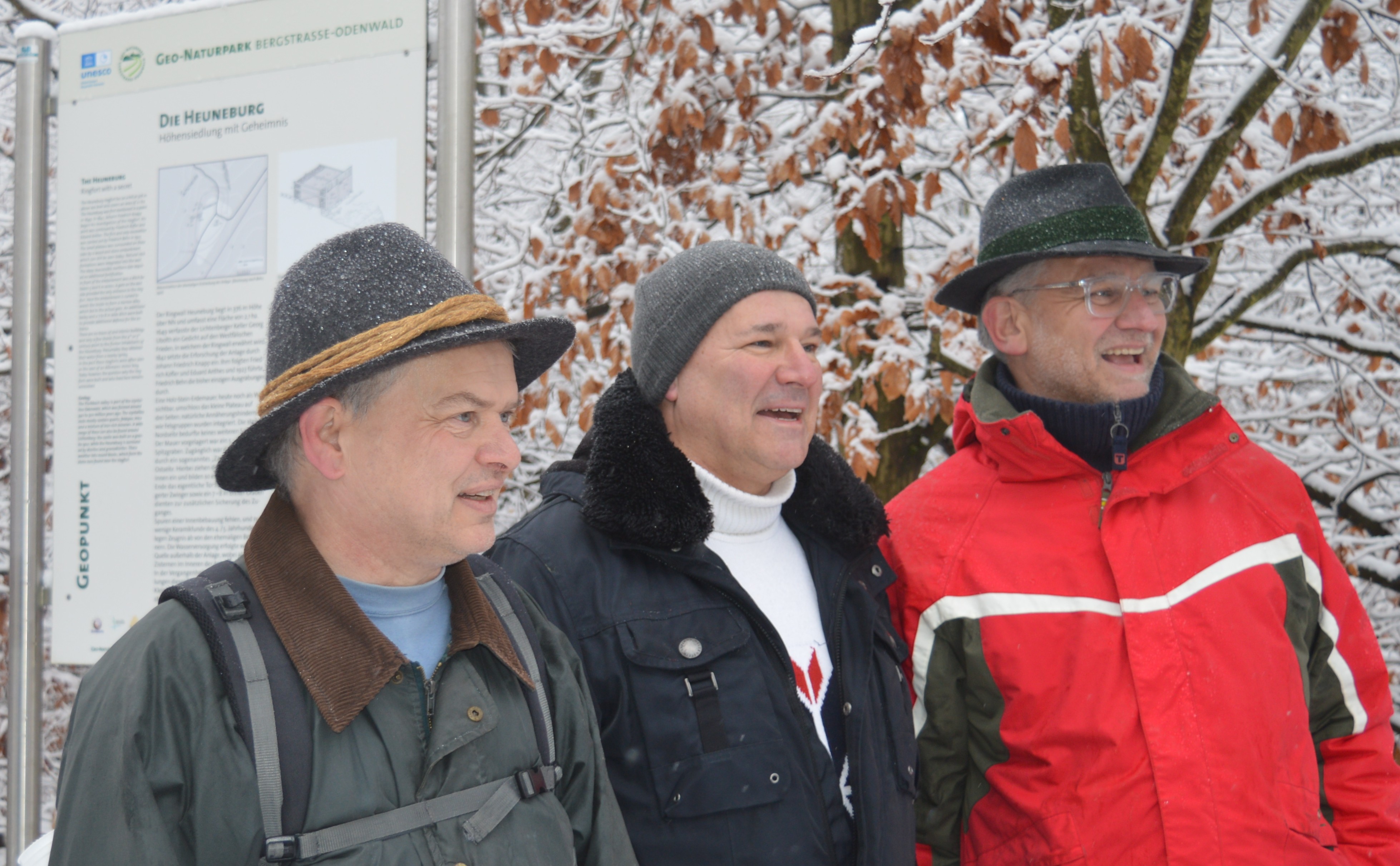 Michael Keil, Peter Franz und Harald Feick an der Heuneburg.